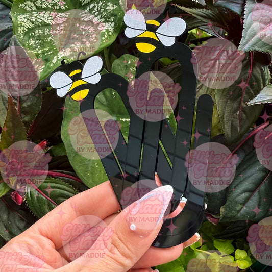 Bee-Shaped Jumbo Paperclip – Cute Bee Bookmark, Teacher Gift, Bookish Accessory, Boho Office Decor, Planner Clip, Back to School Stationery